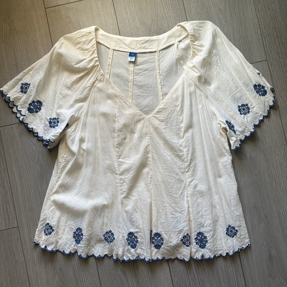Old Navy Off-White and Blue Embellished Blouse